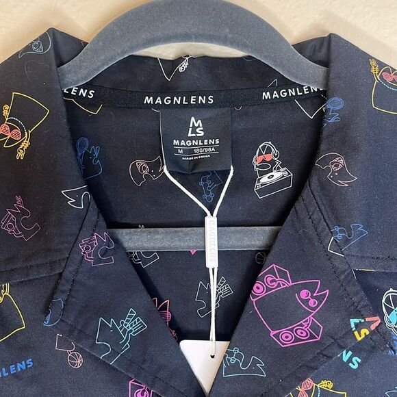 Men’s Short Sleeve Black Printed Button Down Shirt by Magnlens size Medium NWT - Picture 3 of 11